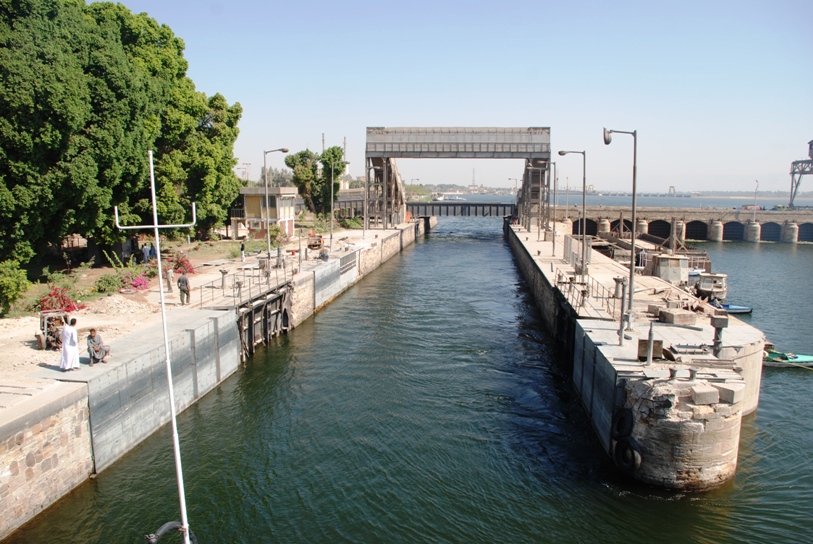 Гидротехнические сооружения (плотины гэс, дамбы насосных станций) рф. Схема работы гидроэлектростанции. Скульптуры на гидротехнических сооружениях. Плотина куробэ. Система шлюзов красноярской гэс.